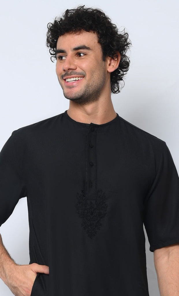 Modern Classic: Men's Black Thobe with Embroidered Motif and Pockets - EastEssence.com