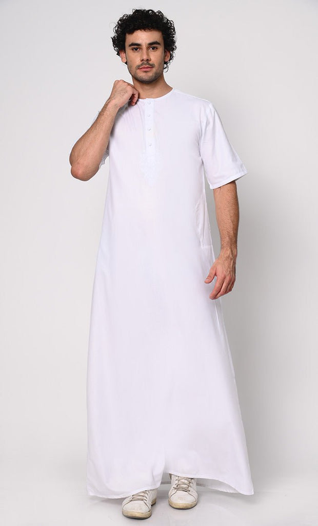 Modern Classic: Men's White Thobe with Embroidered Motif and Pockets - EastEssence.com