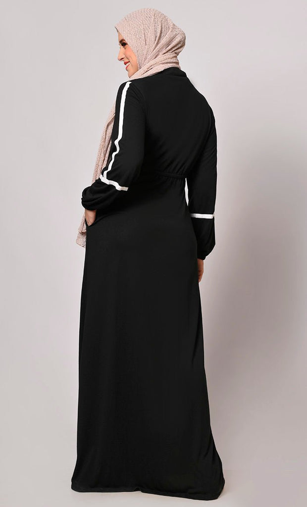 Modest Athleisure: Sporty Black Abaya with Pockets - Final Sale - EastEssence.com