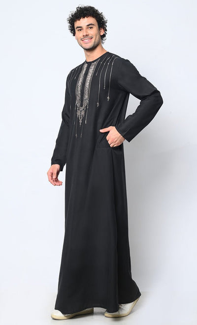Ornate Reverence: Islamic Embroidered Men's Black Thobe with Pockets - EastEssence.com