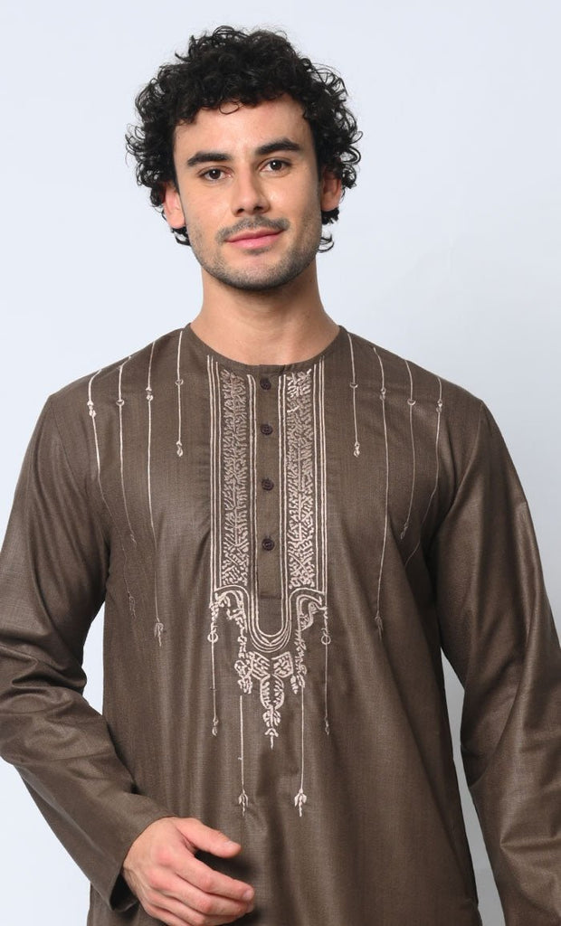 Ornate Reverence: Islamic Embroidered Men's Brown Thobe with Pockets - EastEssence.com