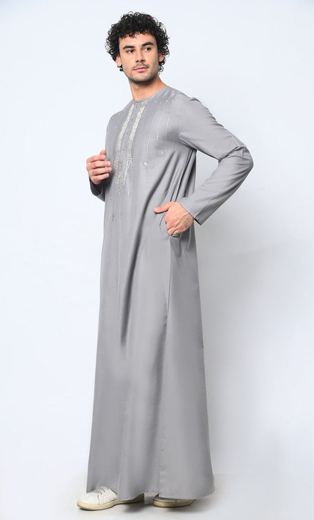 Ornate Reverence: Islamic Embroidered Men's Grey Thobe with Pockets - EastEssence.com