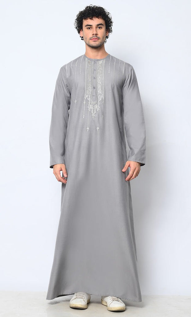Ornate Reverence: Islamic Embroidered Men's Grey Thobe with Pockets - EastEssence.com