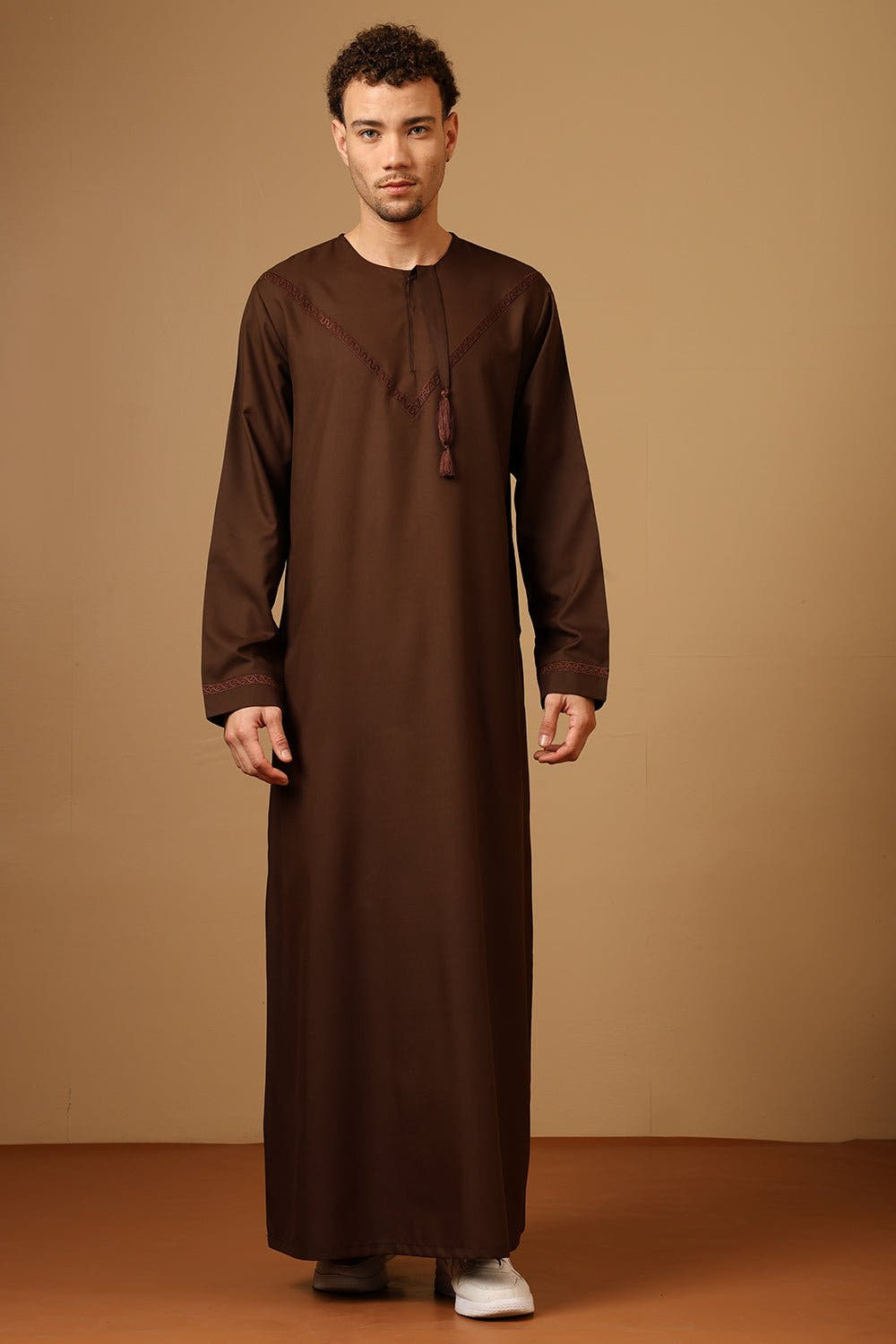 Polyester Poplin Emirati Thobe with Tassel Tie-Up