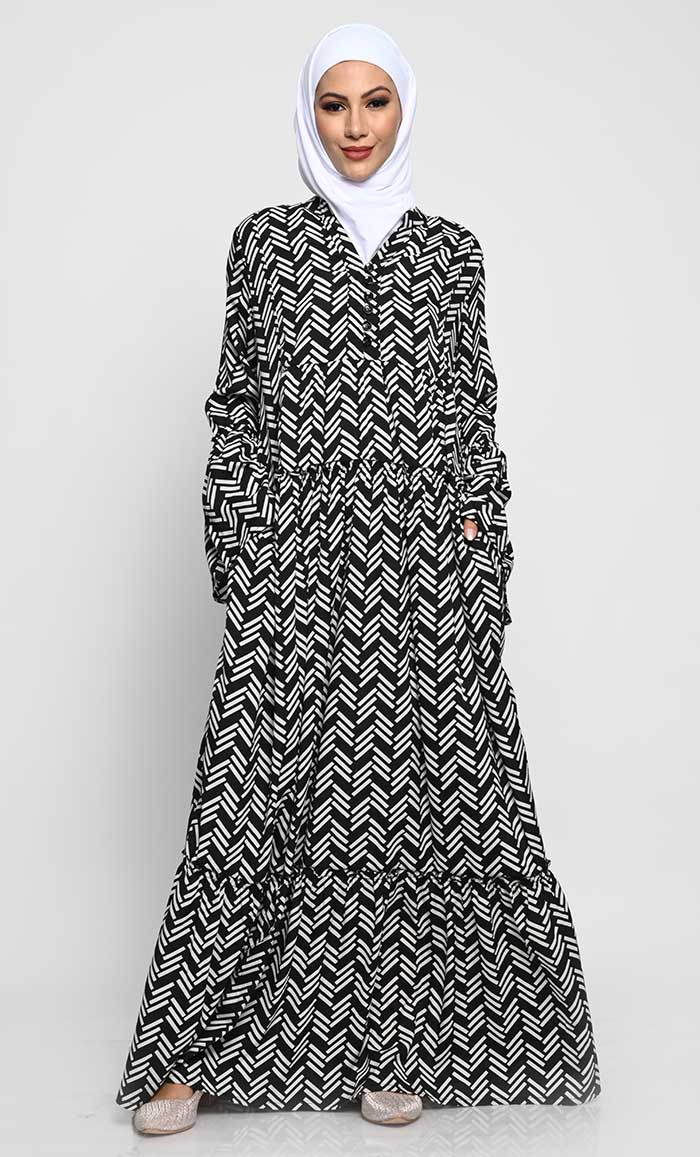 Printed Crepe Abaya with Flounce Sleeves and Loop Button Detailing