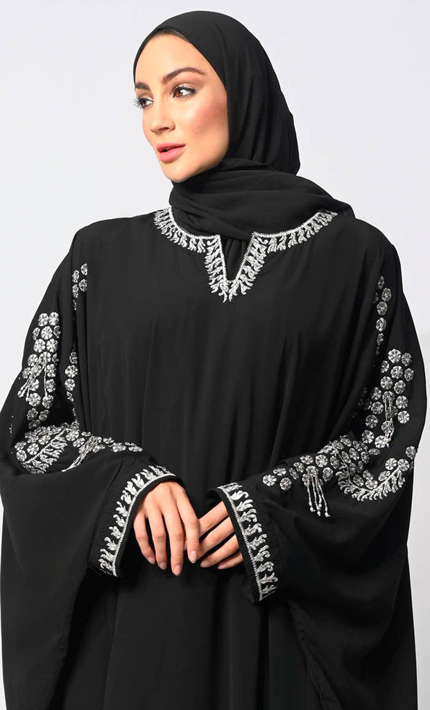 Traditional Arabian Black Farasa Adorned with Sitara Work and Machine Embroidery - EastEssence.com