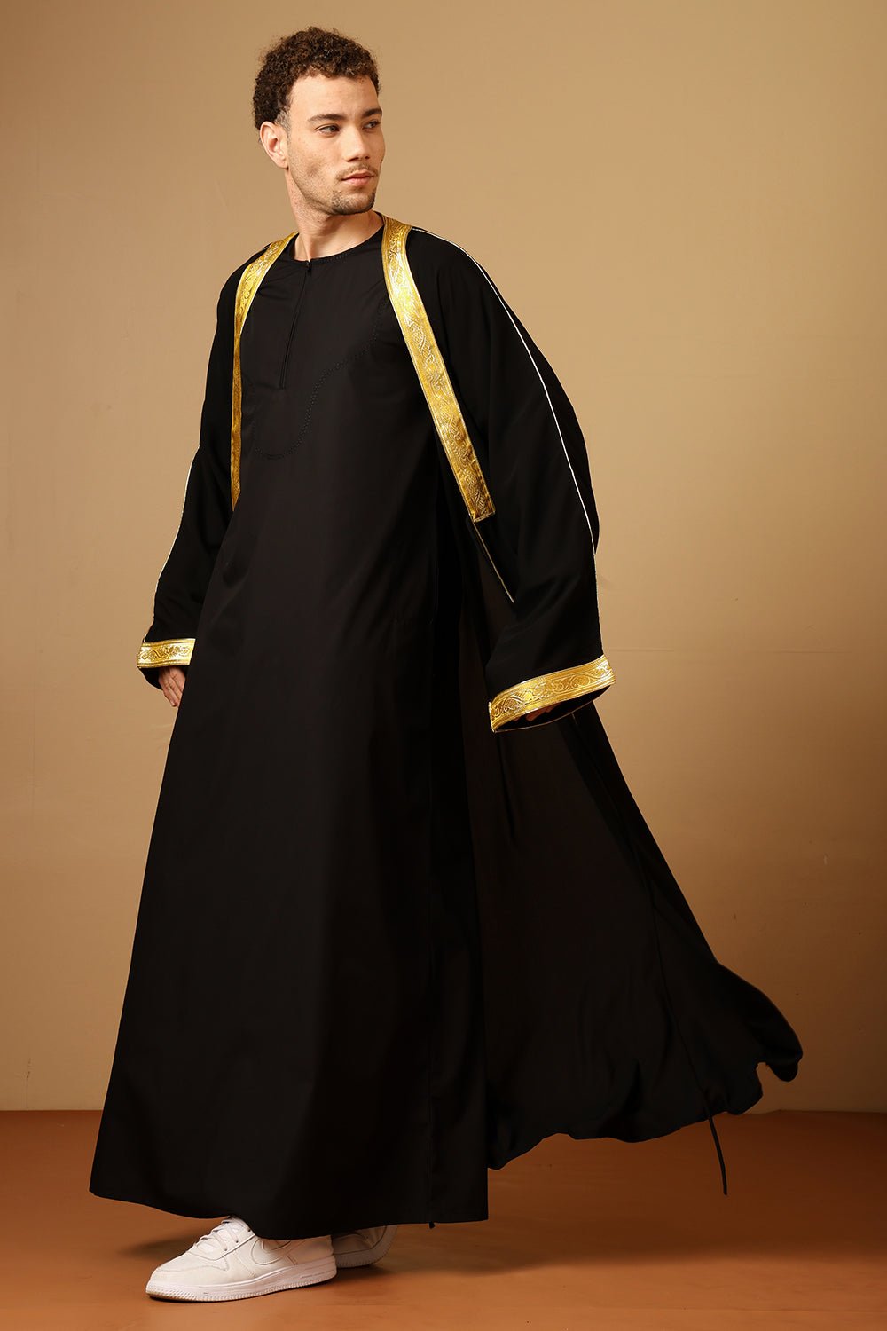 Traditional Arabic Bisht matching inner Set with Drawstring Tie - EastEssence.com