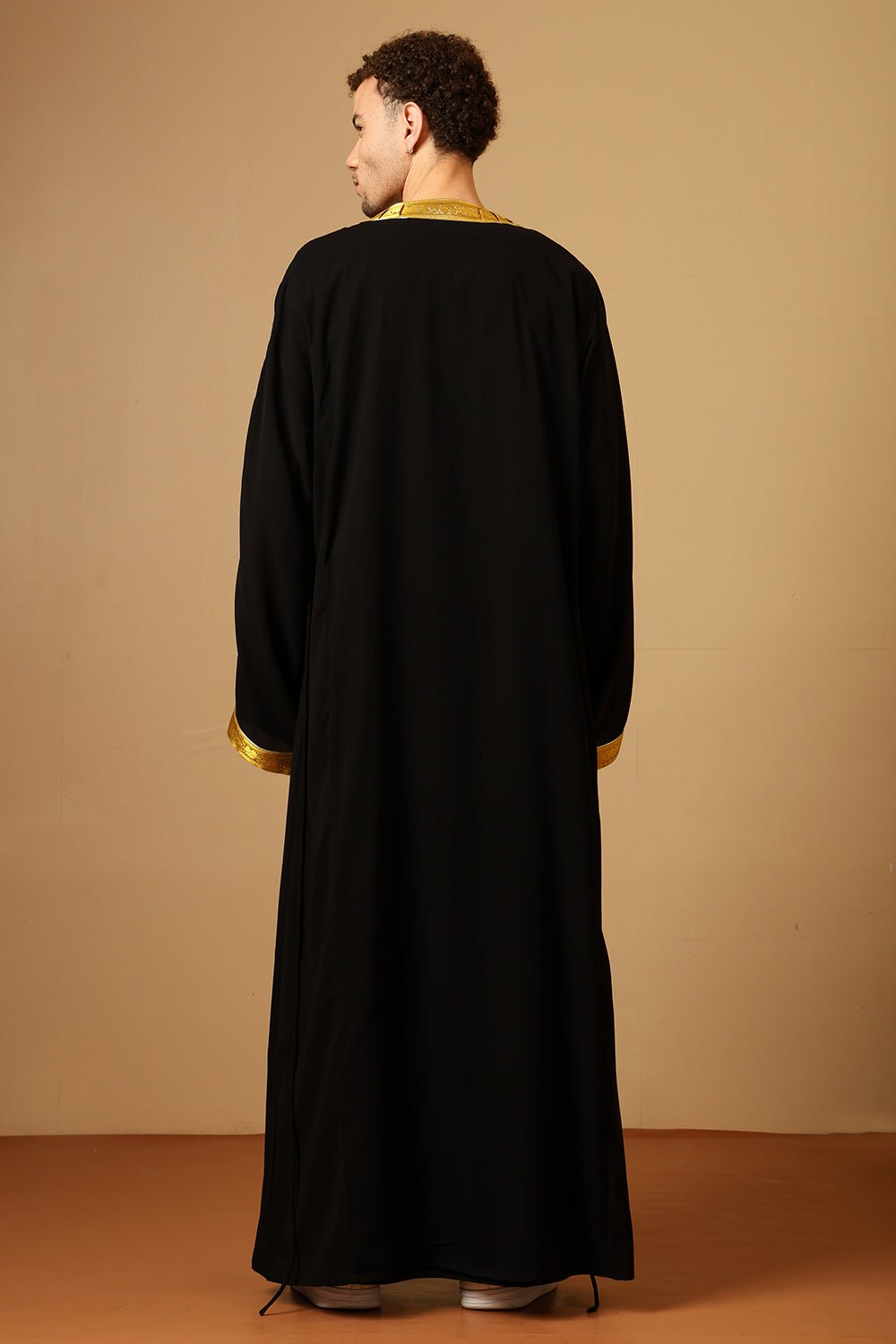 Traditional Arabic Bisht matching inner Set with Drawstring Tie - EastEssence.com