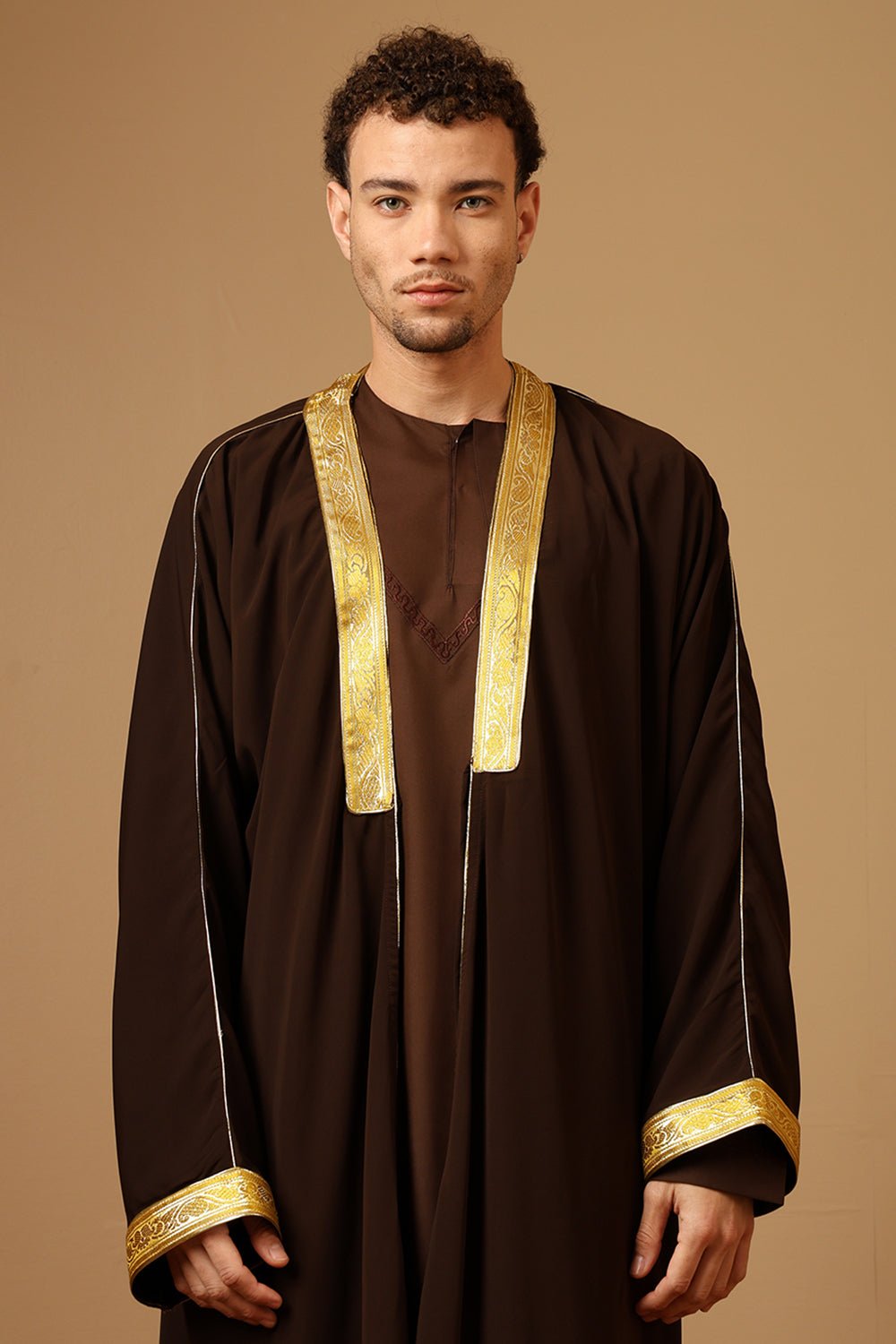 Traditional Arabic Brown Bisht matching inner Set with Drawstring Tie - EastEssence.com