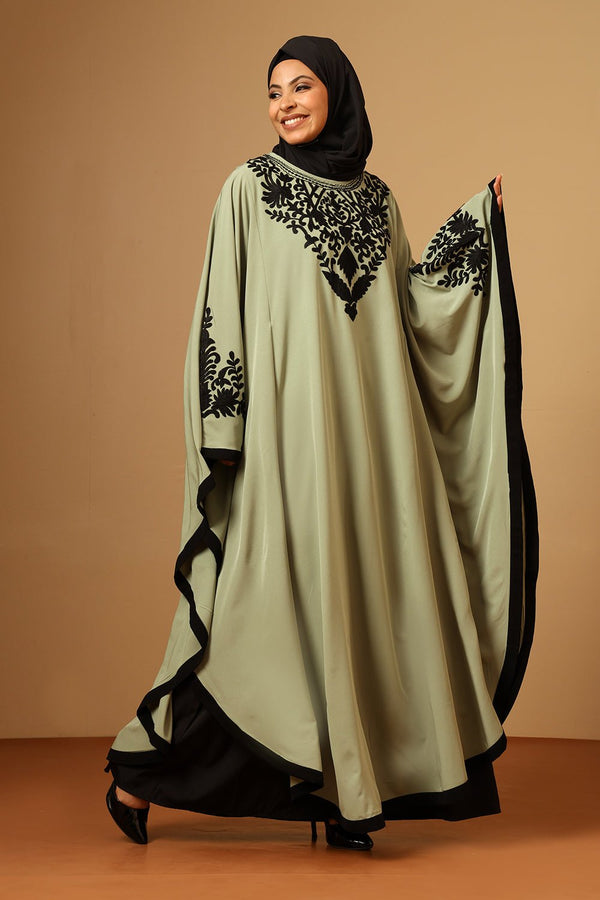 Women Muslimah Islamic Embroidered Kaftan Abaya with Black stripe - EastEssence.com