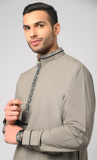 Arabian Black Emroidery Detailing Thobe