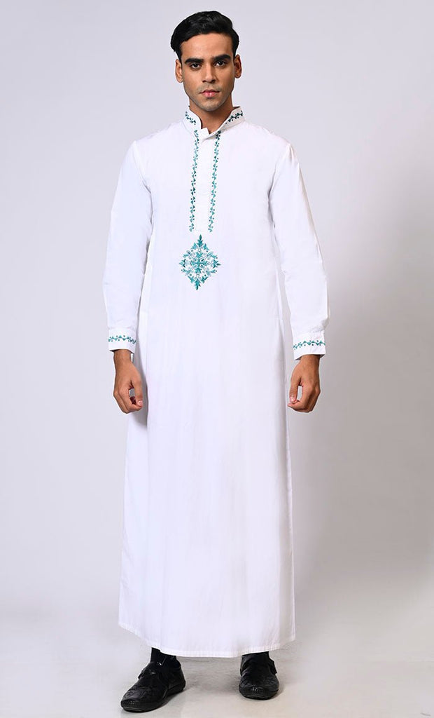 Artisanal Embroidery: Men's White Thobe Crafted with Attention to Detail - EastEssence.com