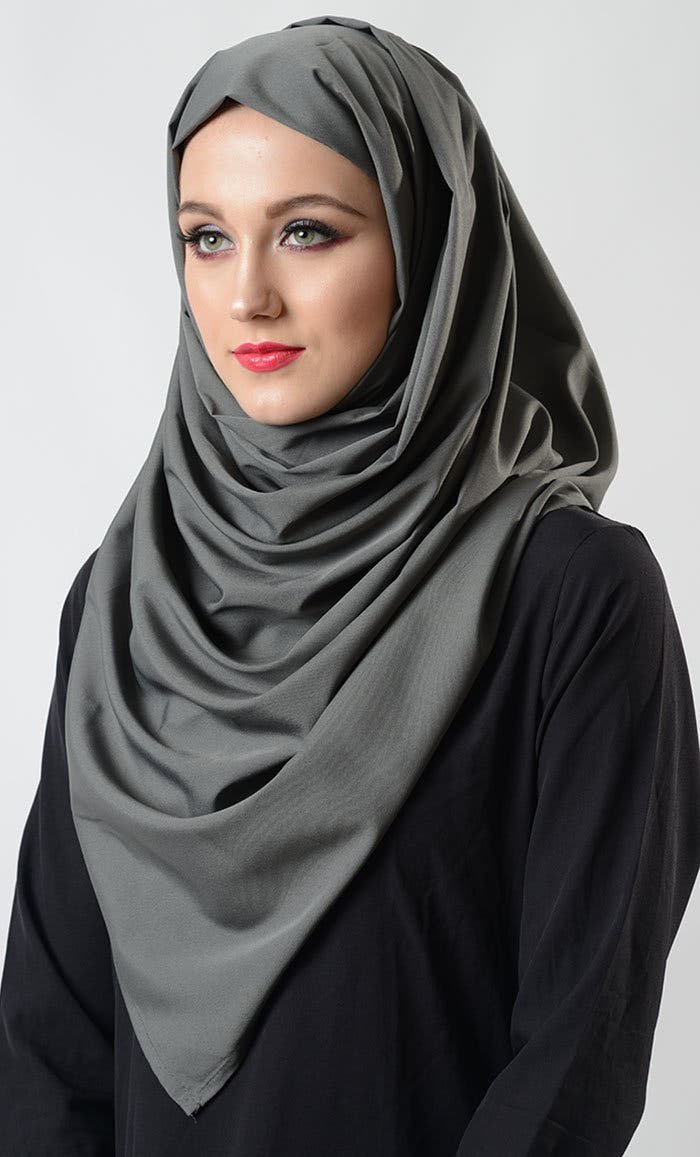 وشاح حجاب أساسي للارتداء اليومي