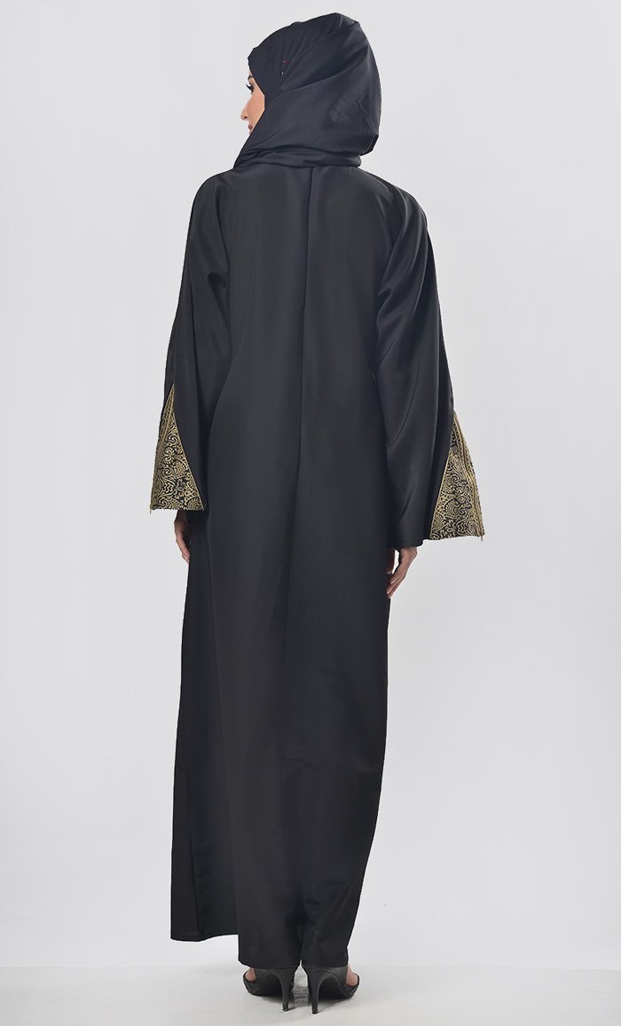 Beautiful Lace And Chain Intricate Detailing Abaya - EastEssence.com