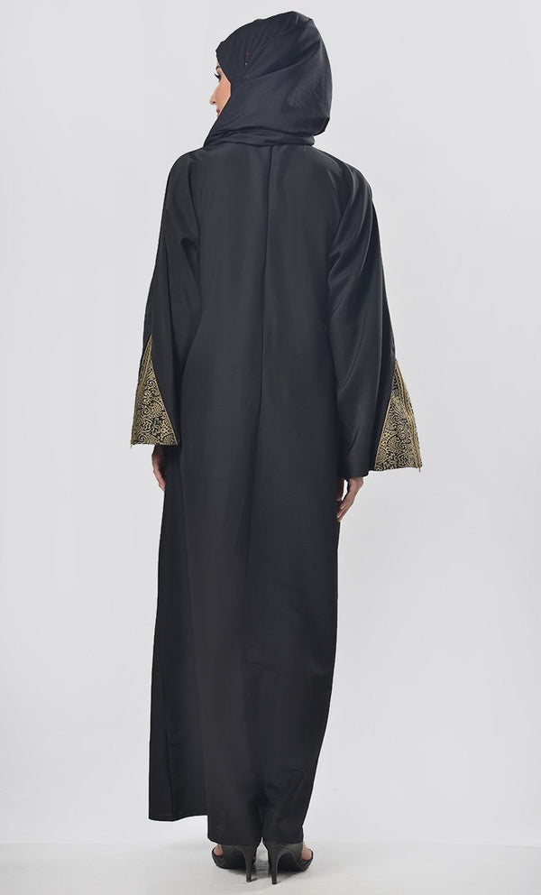 Beautiful Lace And Chain Intricate Detailing Abaya - EastEssence.com