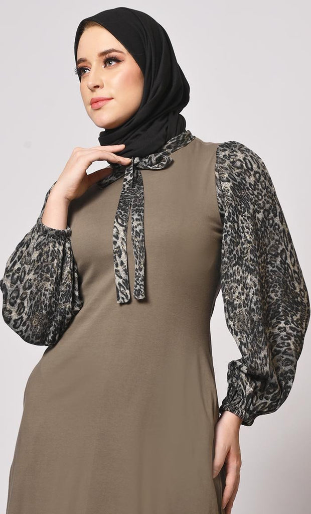 Bowing to Style: The Trendy Bow Tie Neck Abaya - EastEssence.com