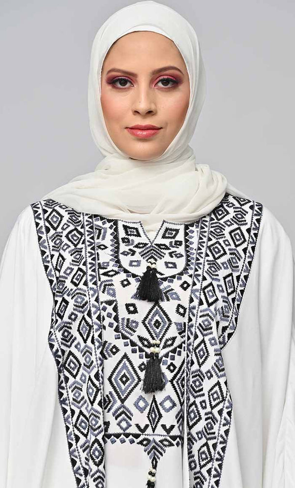 Buy Islamic Black Embellished Embroidery 3Pc Set - EastEssence.com