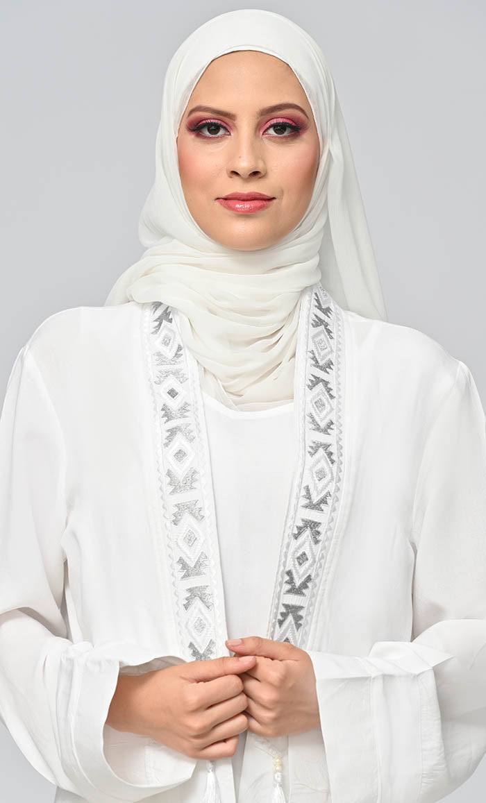 Buy Islamic Front Embroidered Detailing 2Pc Set