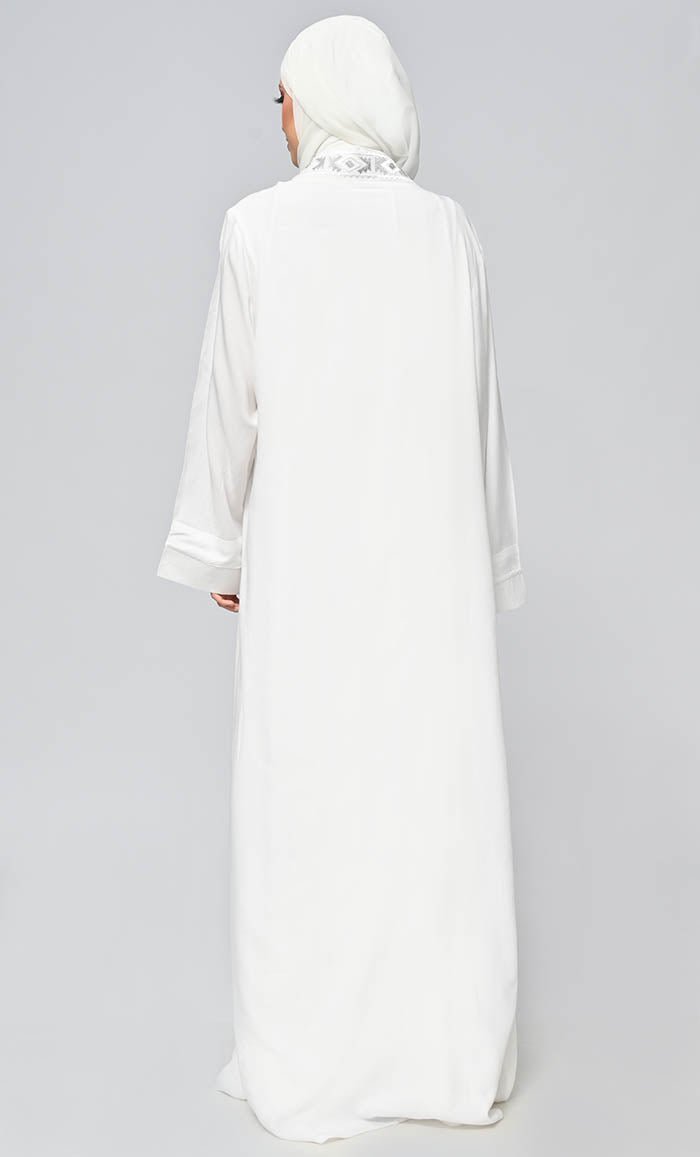 Buy Islamic Front Embroidered Detailing 2Pc Set