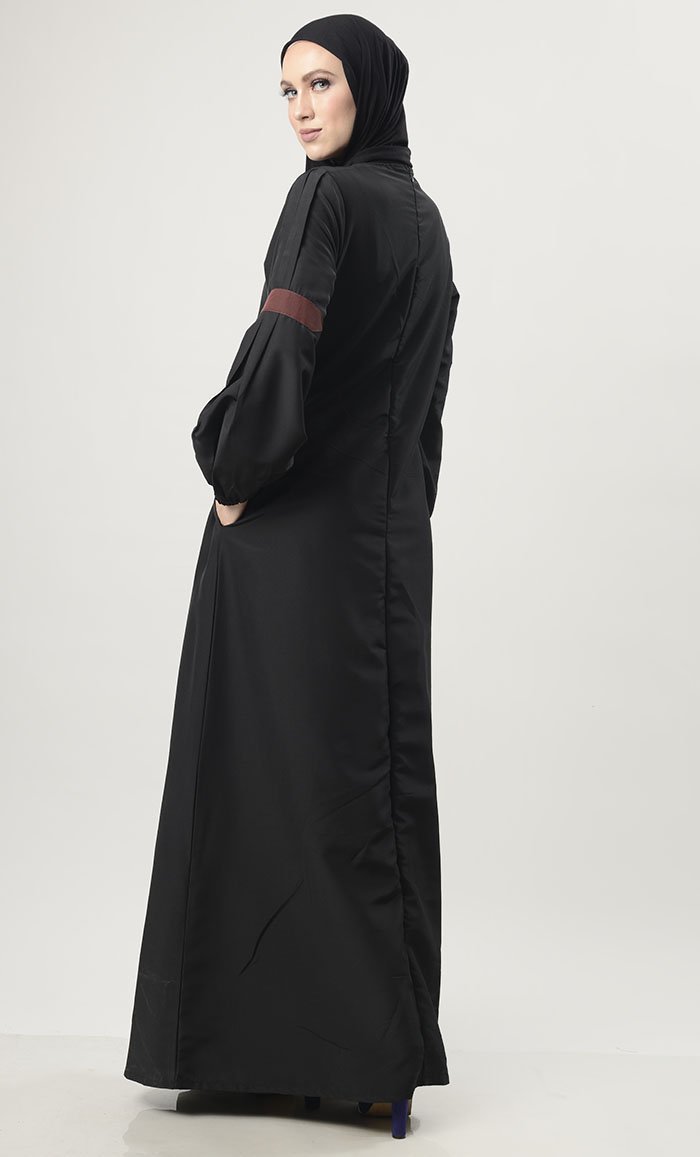 Detailed Workwear Abaya - EastEssence.com