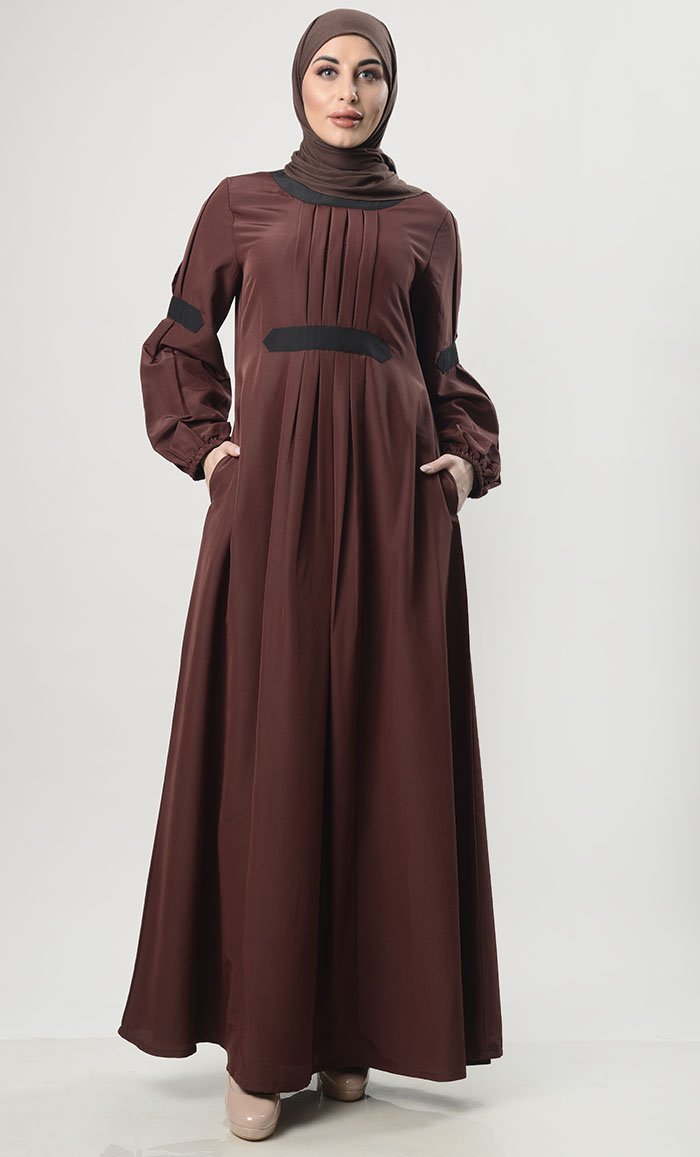 Detailed Workwear Abaya - EastEssence.com