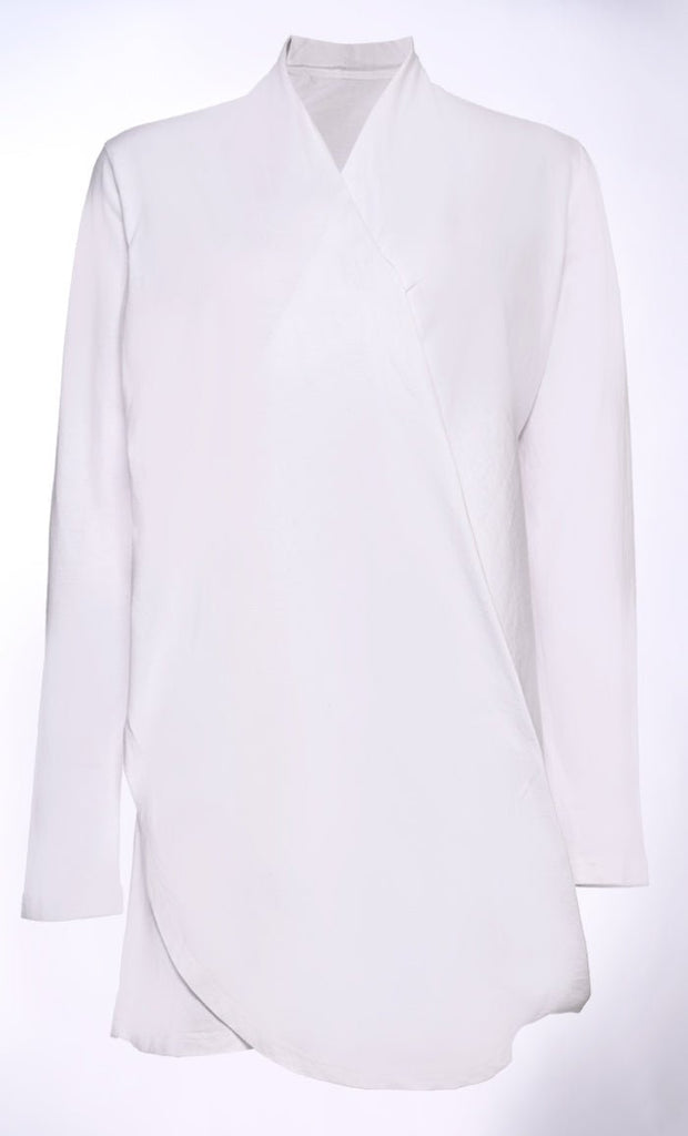 Draped in Style: Fashion-Forward White Tunic