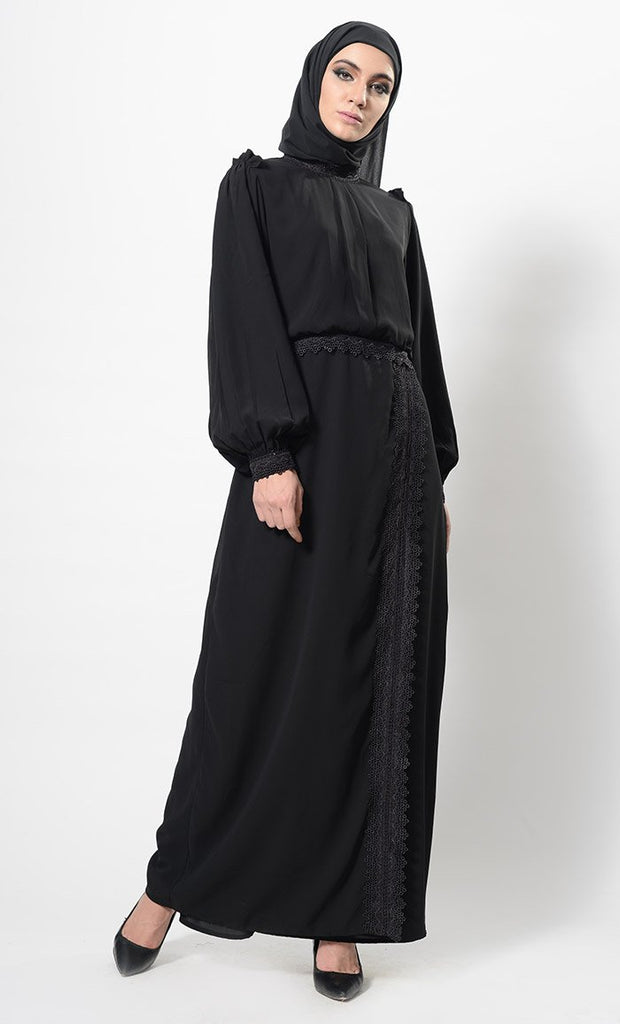 Eyes on Sleeve abaya + Free Hijab - EastEssence.com