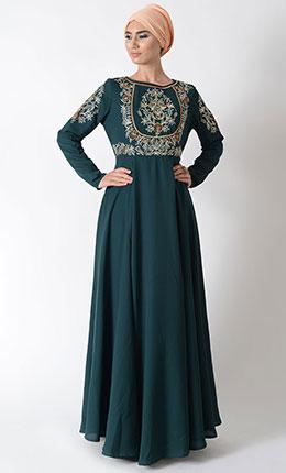 Floral embroidered tradtitional abaya dress and hijab set - EastEssence.com