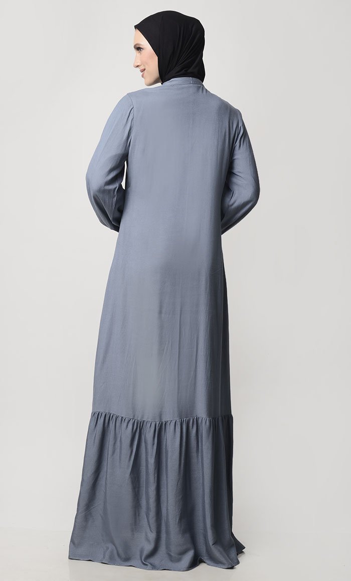 Front With Sleek Pleated Rayon Abaya