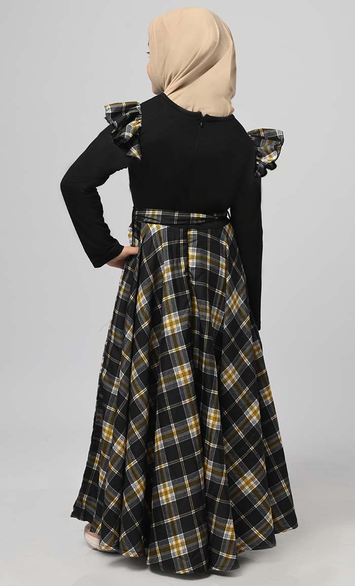 Girl Modest Muslim Check Printed Abaya With Loose Belt - EastEssence.com