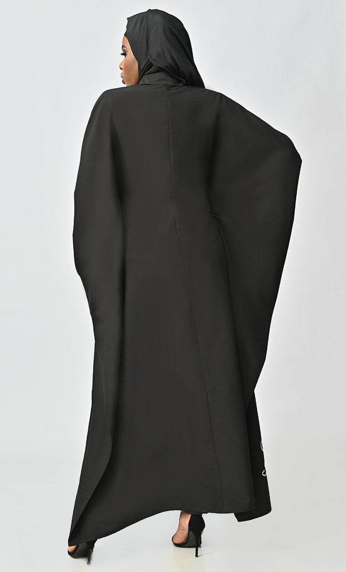 Islamic White Embroidery Detailing Kaftan Abaya With Front Zipper - EastEssence.com