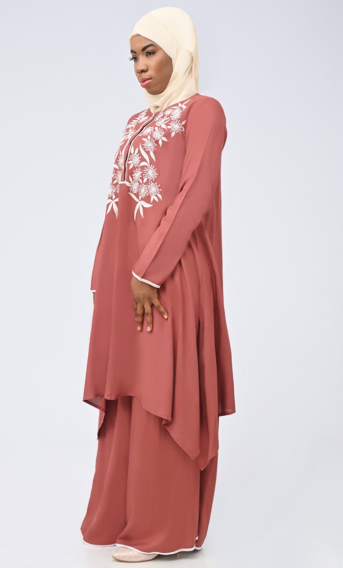 Jamila Women's Islamic Embroidered Set With Hijab And Pockets - EastEssence.com