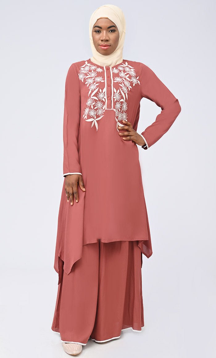 Jamila Women's Islamic Embroidered Set With Hijab And Pockets - EastEssence.com
