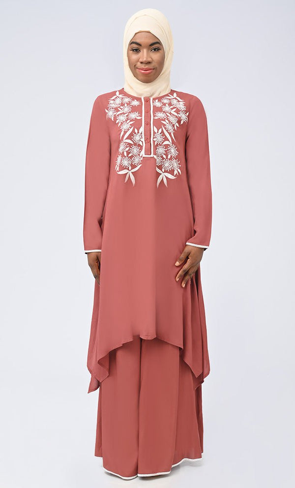 Jamila Women's Islamic Embroidered Set With Hijab And Pockets - EastEssence.com