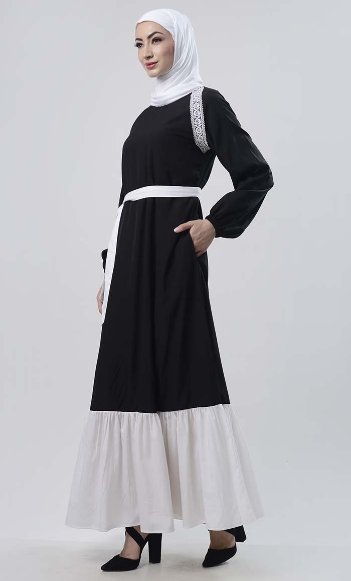 Lace Detailed Abaya With Pockets - EastEssence.com
