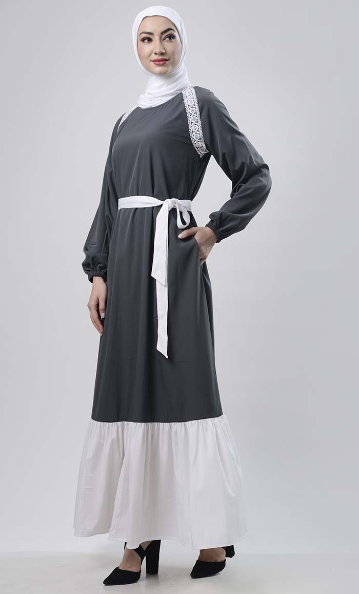 Lace Detailed Abaya With Pockets - EastEssence.com