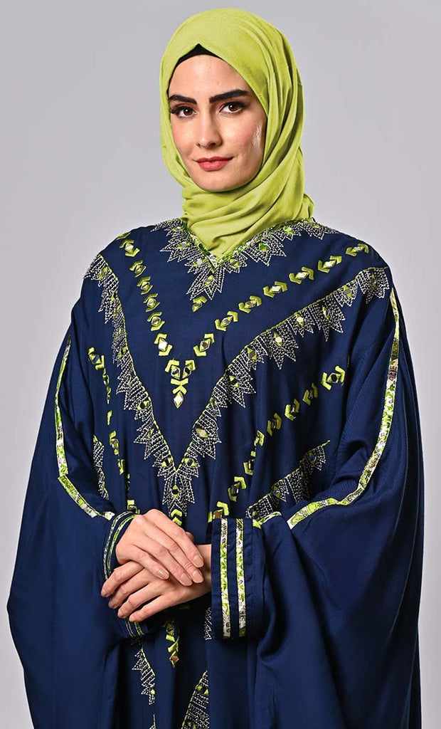 Luxurious full-length kaftan with a comfortable, flowing fit. - EastEssence.com