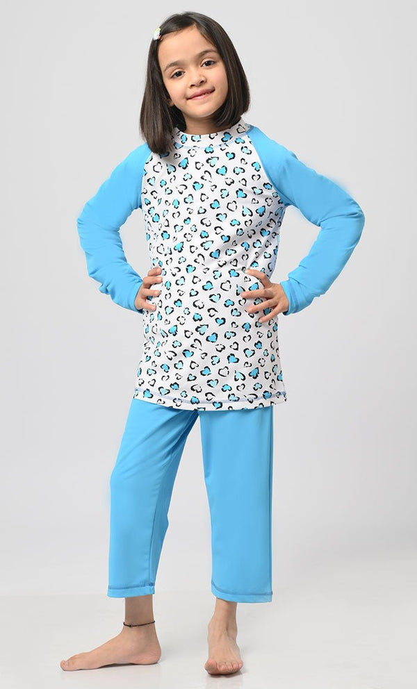 Modest Blue Heart Printed Girl's Swimsuit - 2Pc Set - EastEssence.com