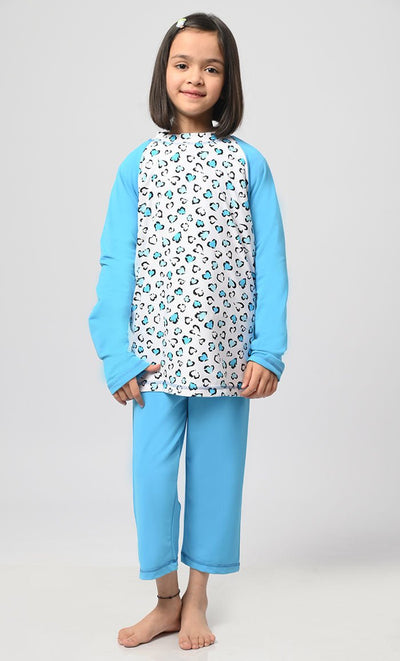 Modest Blue Heart Printed Girl's Swimsuit - 2Pc Set - EastEssence.com