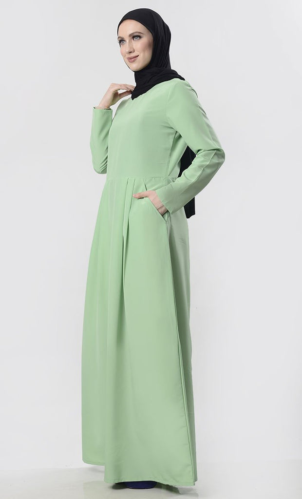 Modest Pleated Abaya With Pockets - EastEssence.com