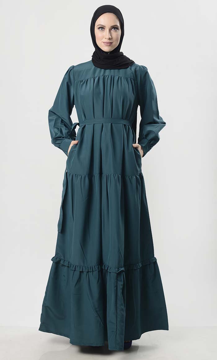 Abaya à étages avec poches