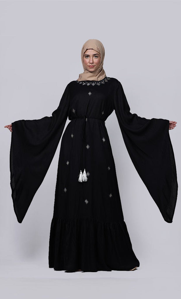 Ramadan Special Beautiful Black Abaya With Loose Belt - EastEssence.com
