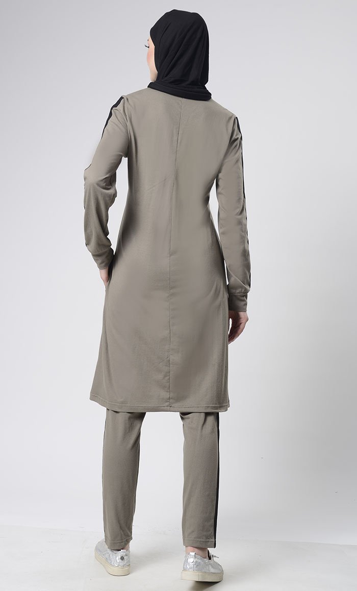 Side detailed Black Stripes Sport/Gym Set