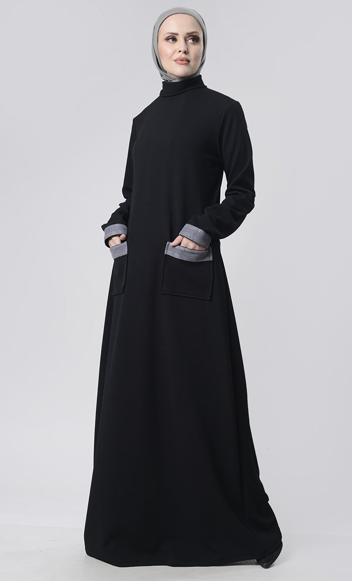 Turtleneck Basic Abaya With Pockets