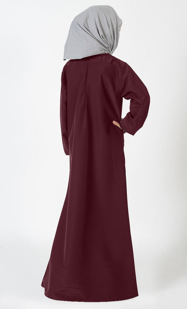 Uniform Abaya- Kids Sizes (Maroon) Large ( age 9-11) Uniform Abaya- Kids Sizes (Maroon) Large ( age 9-11)