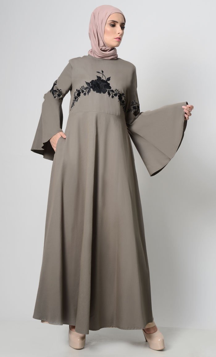 Vintage Vibe Embroidered Abaya - EastEssence.com