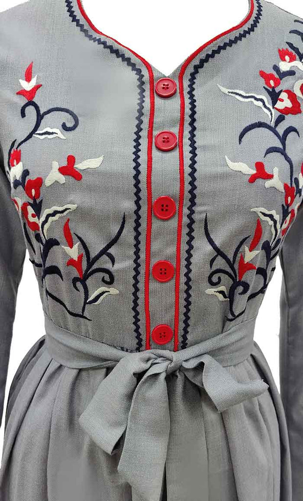 Women's Beautiful Embroidered Chambray Abaya - EastEssence.com