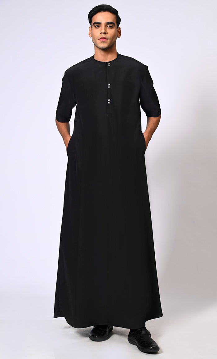 Zip-Up Men's Black Thobe with Show Buttons