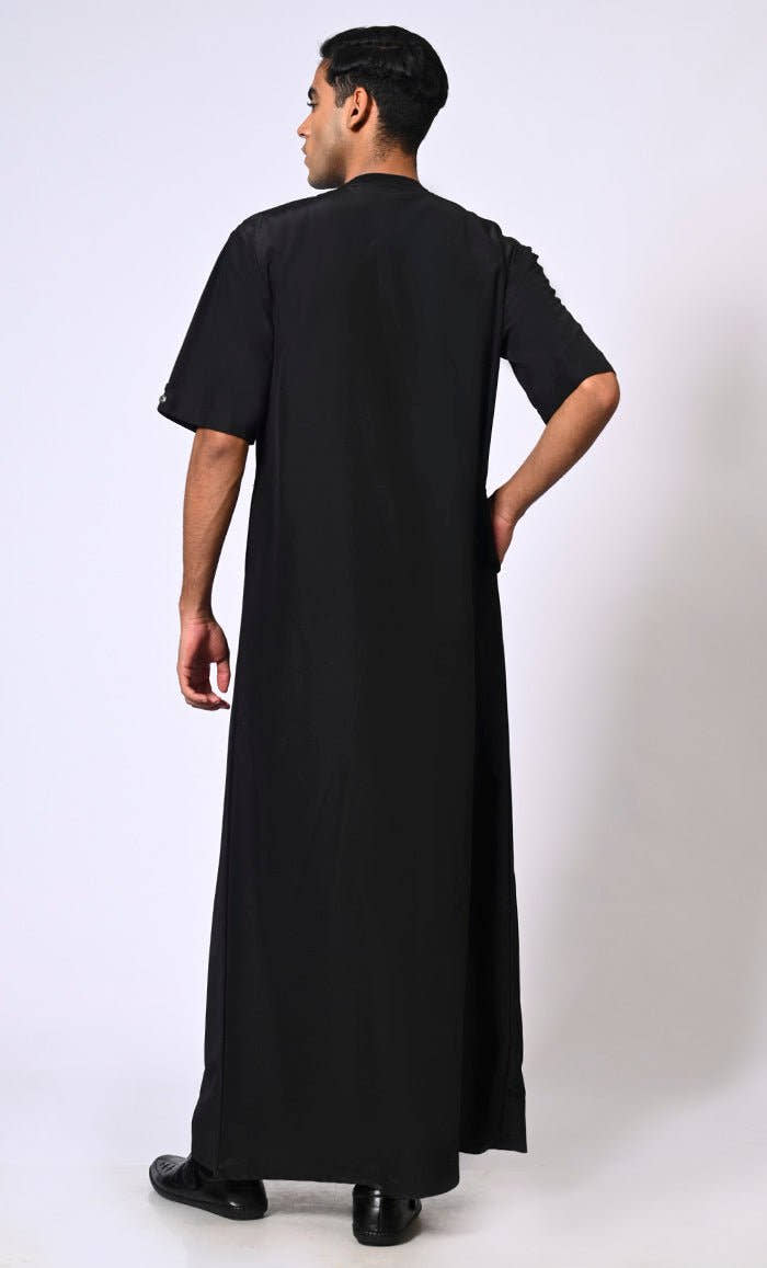 Zip-Up Men's Black Thobe with Show Buttons